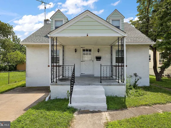 125 N Governor Printz Blvd, Essington, PA 19029