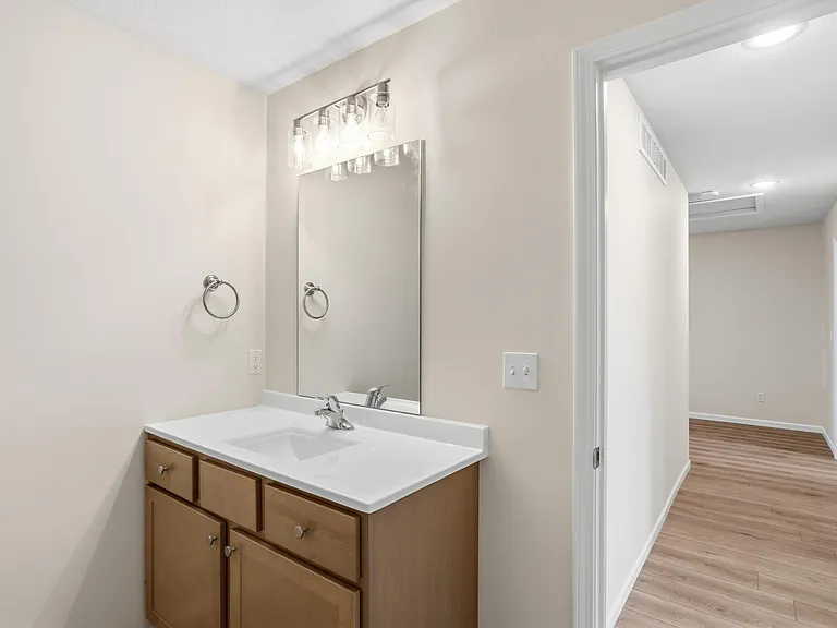 5205 Silver Mill Dr — Photo 15