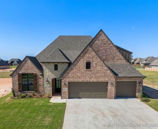 3904 S Dogwood Ave, Broken Arrow, OK 74011