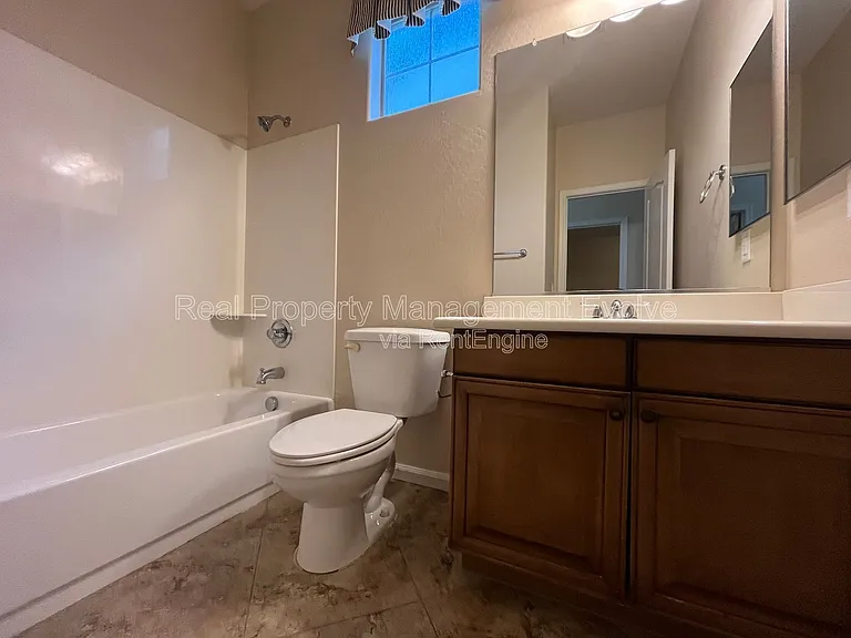 3454 E Constitution Dr — Photo 27