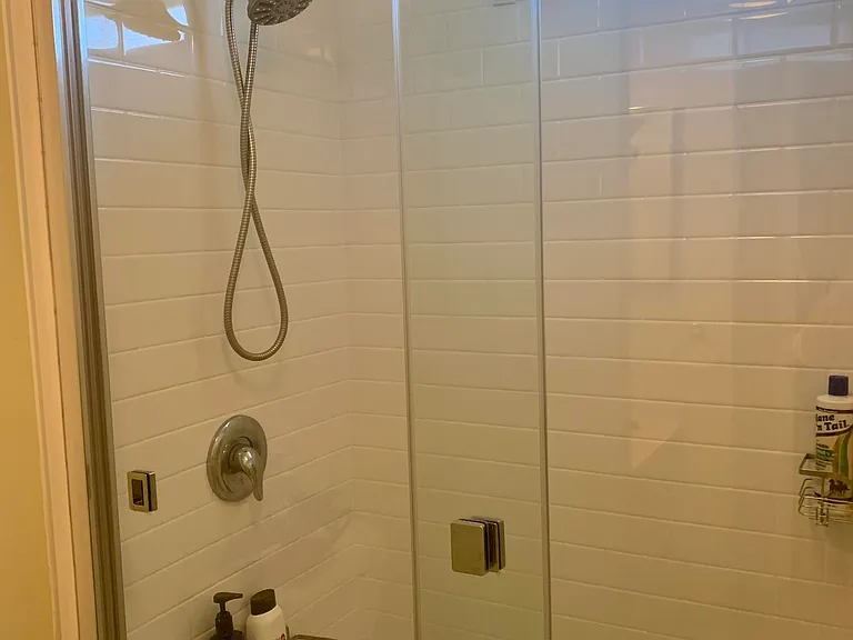 230 NE 26th Ave #318 — Photo 13