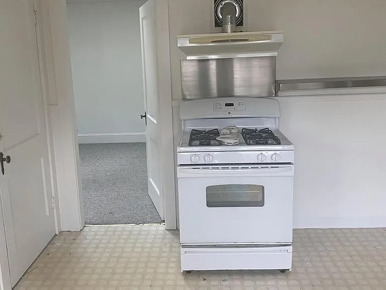 Kitchen with new stove