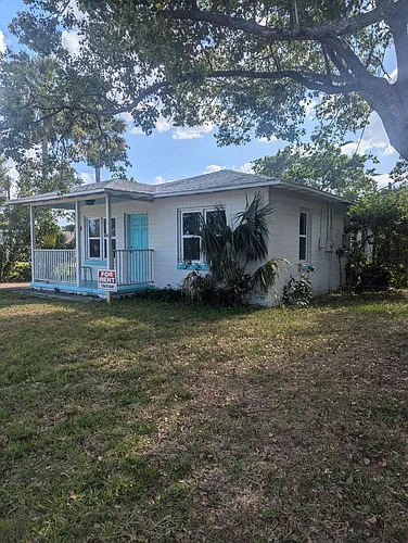 152 Daytona Ave Photo 1