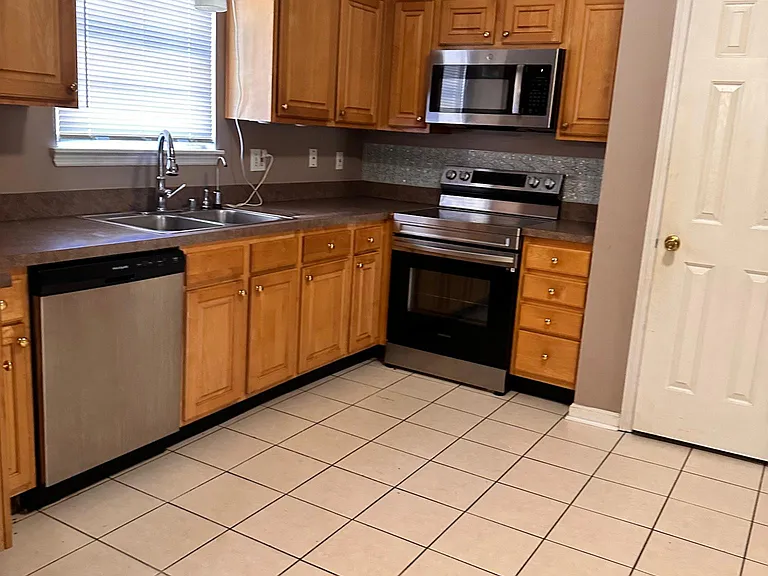 2736 Whiteberry Dr — Photo 16