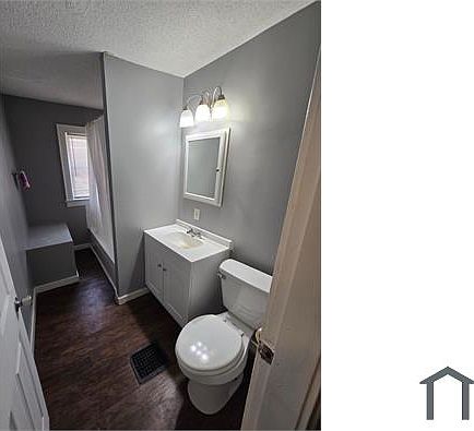 2nd image of 1091 S Champion Ave