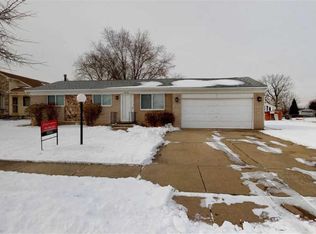 34355 Hardy St, Clinton Township, MI 48035