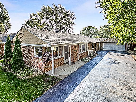 2nd image of 5137 W Oak Center Dr