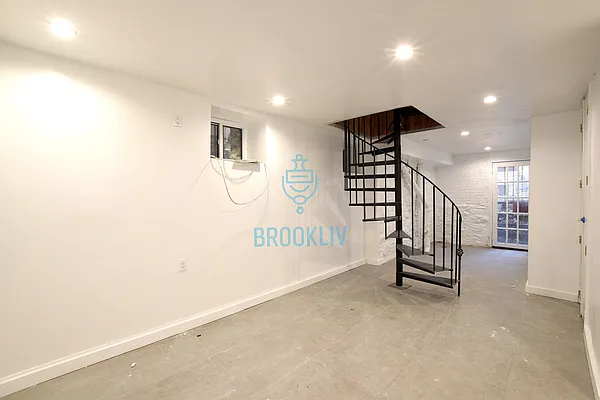 Rented by null | media 20