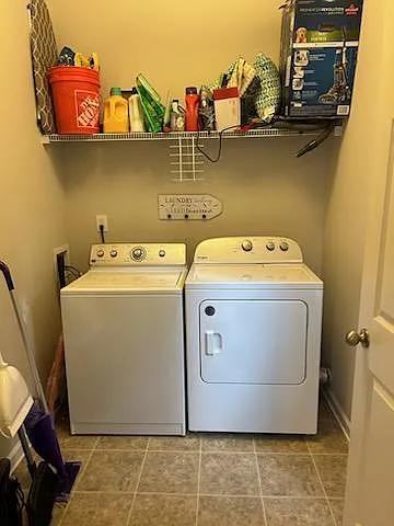 420 Pointe Cir — Photo 10