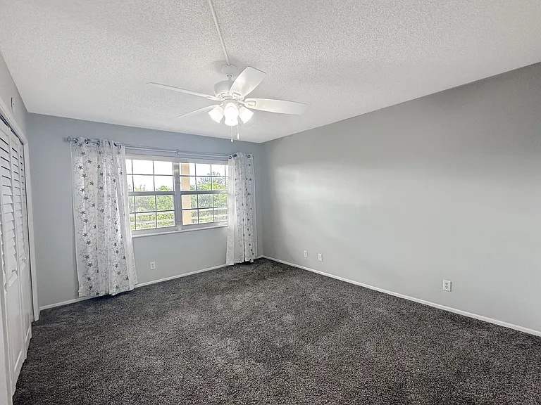 535 Oaks Dr #504 — Photo 15