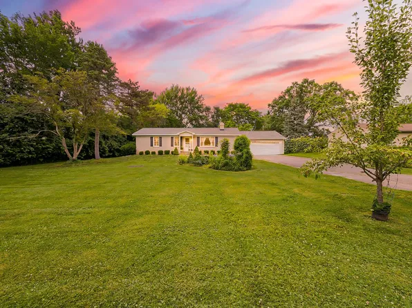 52010 Eleven Mile Rd, South Lyon, MI 48178