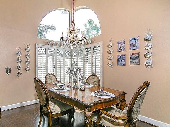 5th image of 28202 Tamarack Ln