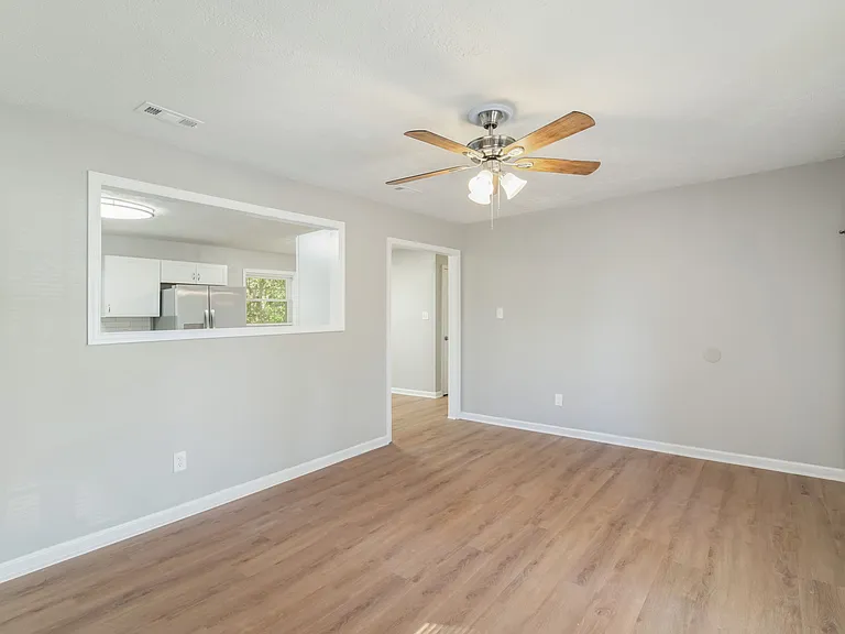 2809 Lay Ave — Photo 5