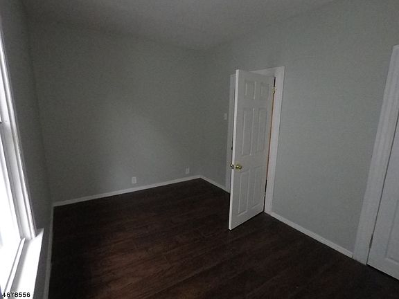 5th image of 12 Newfield St