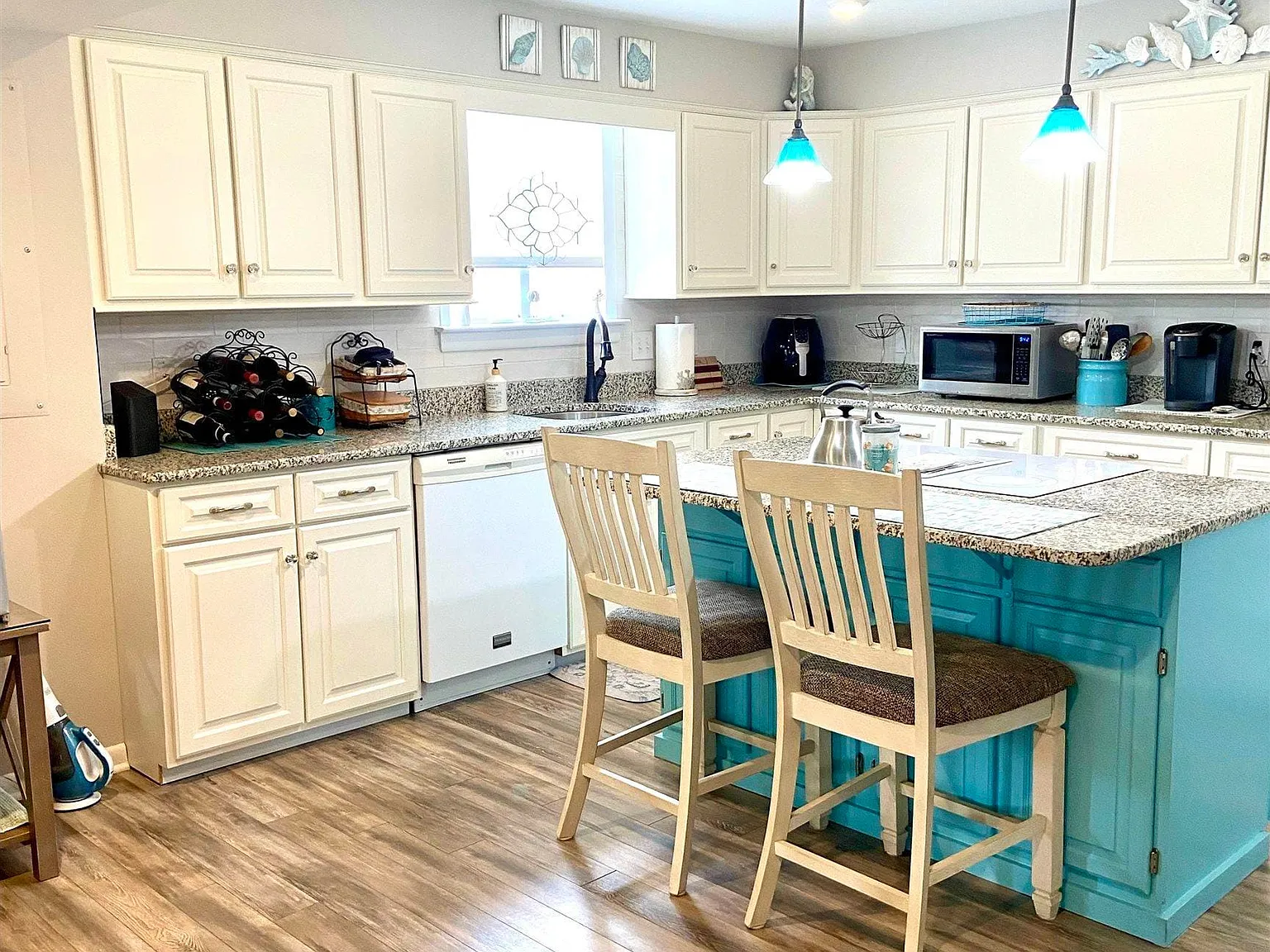 2 bed, 2.0 bath, $9,000 — Photo 4