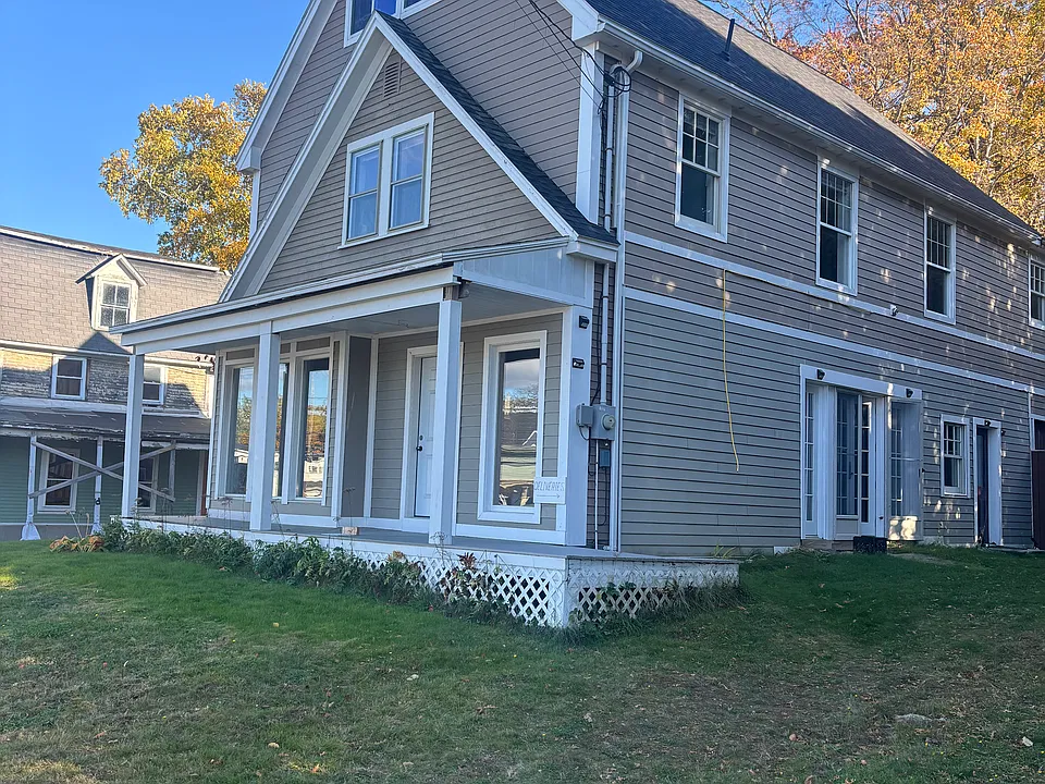 2016 Main St