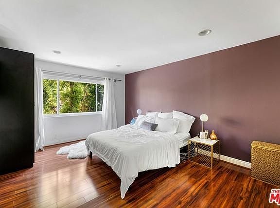 3rd image of 214-1121 N Olive Dr #214