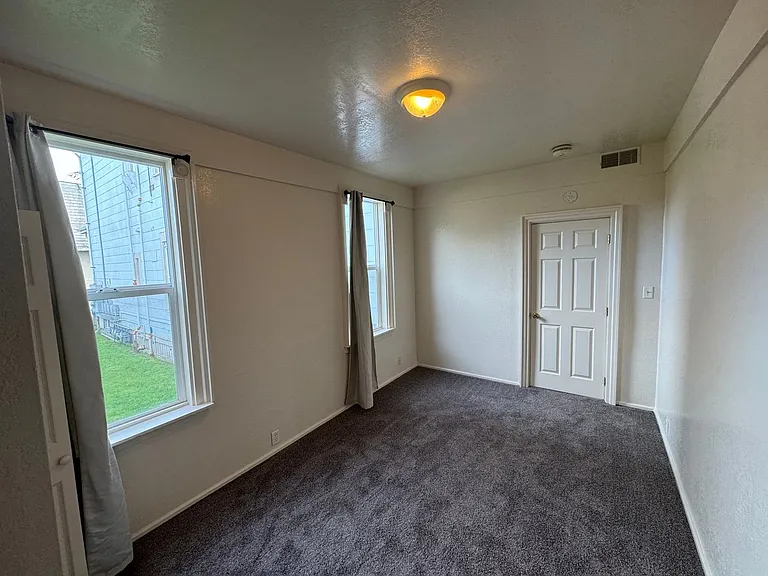 724 B St #1-4 — Photo 18