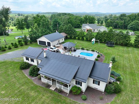 4th image of 2315 Captain Bloom Rd