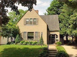 4055 N Downer Ave, Shorewood, WI 53211