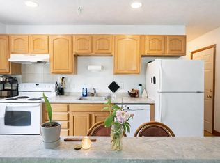 121 Centre St APT 3, Boston, MA 02119