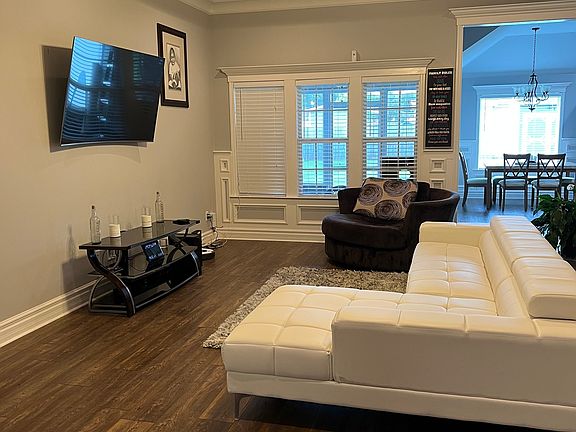 3rd image of 5255 Carlton Ridge Cir