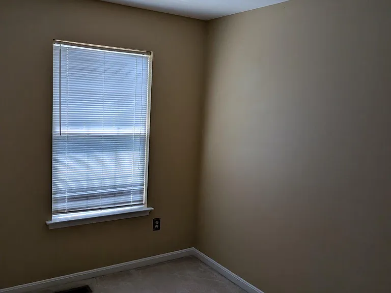 4411 Sutherland Cir — Photo 9