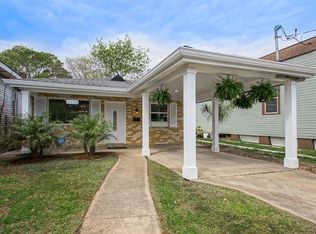1428 Lesseps St, New Orleans, LA 70117