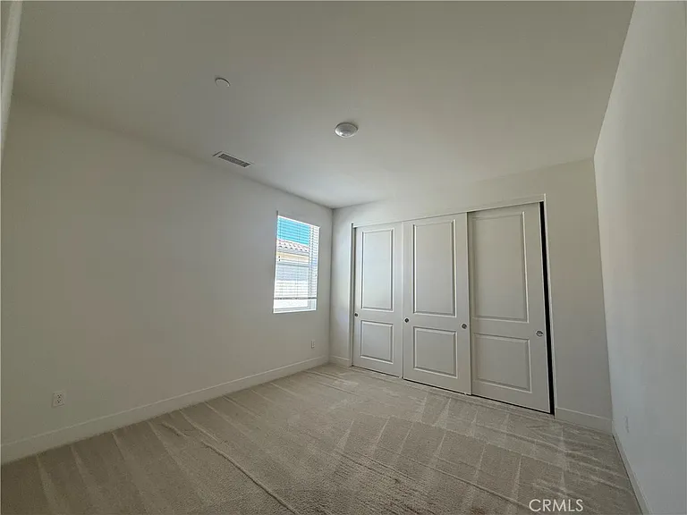 19042 Martino Ct — Photo 33