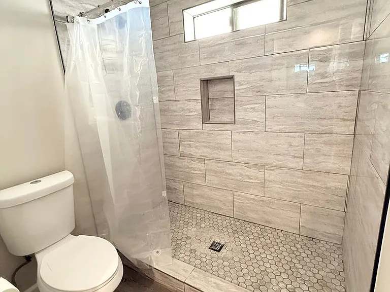7350 Goleta Ave — Photo 16