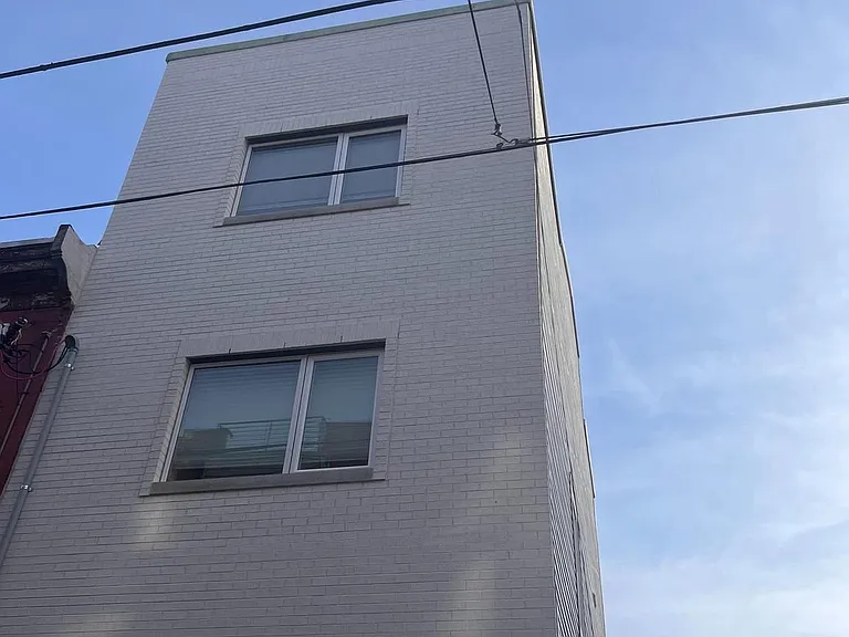 1944 Wilder St — Photo 24