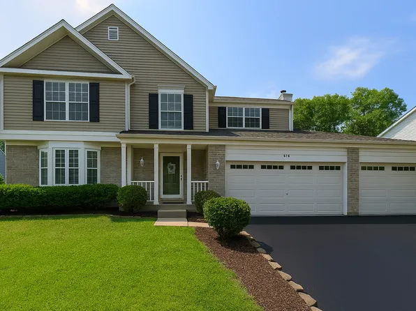 754 Huntington Dr, Carol Stream, IL 60188