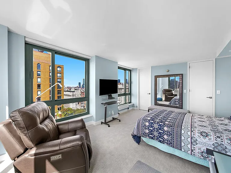 1 Irving Pl #G26D — Photo 12