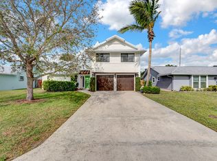 1113 Rainwood Cir, Palm Beach Gardens, FL 33410