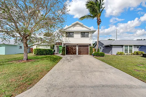1113 Rainwood Cir Photo 1