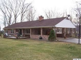 157 Pea Ridge Rd, Stanardsville, VA 22973