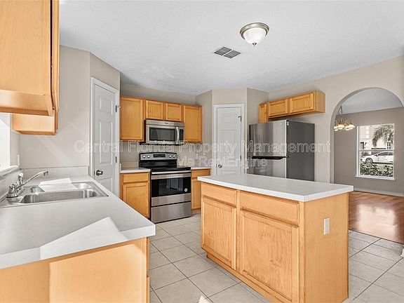 5th image of 14126 Econ Woods Ln