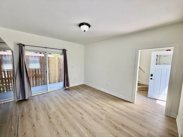 4711 River Rd #2 — Photo 7