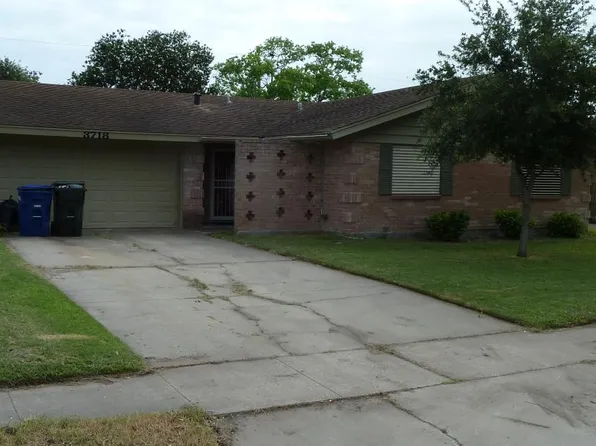 3718 Panama Dr, Corpus Christi, TX 78415
