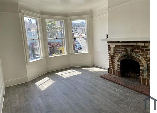 2nd image of 5280 Mission St