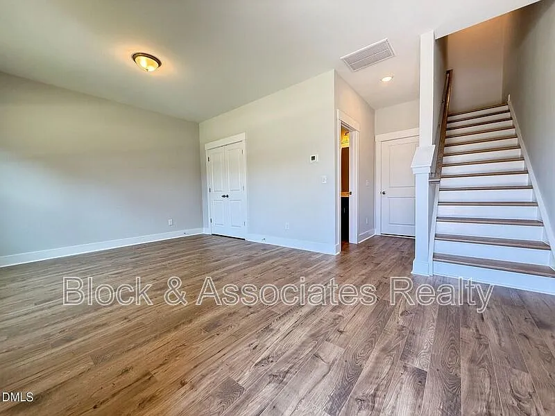 3 bed, 4.0 bath, $2,895 — Photo 3