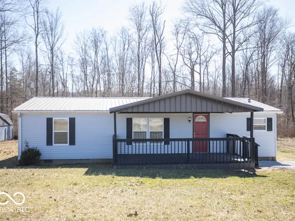 4 Country Squire Blvd, North Vernon, IN 47265