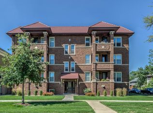 47 Iowa St APT 3, Oak Park, IL