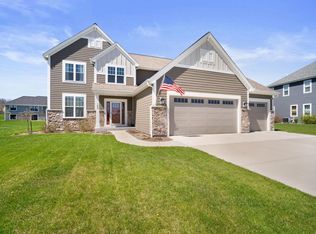 155 Mullberry LANE, Grafton, WI 53024