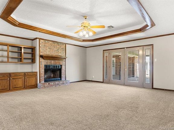 2nd image of 1806 Deepwoods Dr