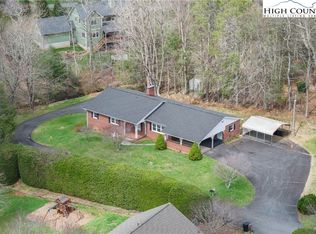 154 Alton Ln, Boone, NC 28607