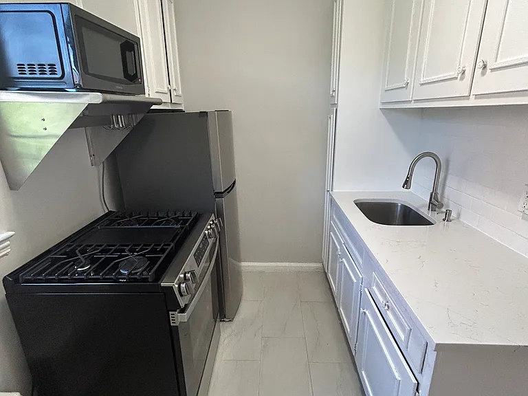 230 Pelham Rd #3O — Photo 3
