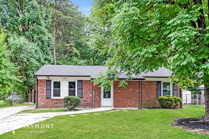 1712 Gavin Dr — Photo 1