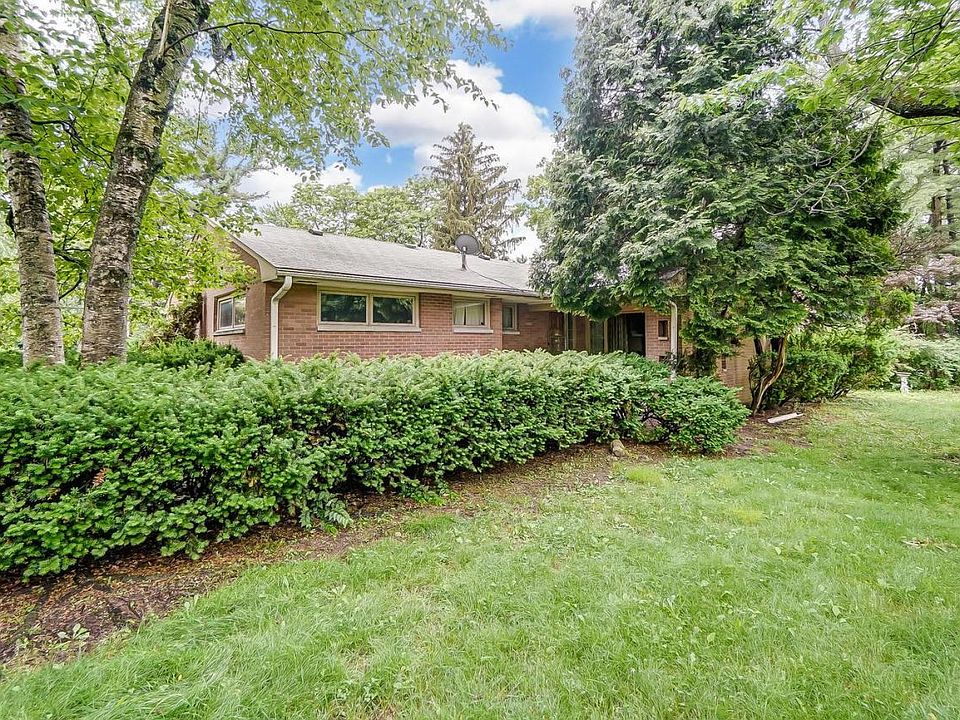 1st image of 6401 Braxmar Pl E