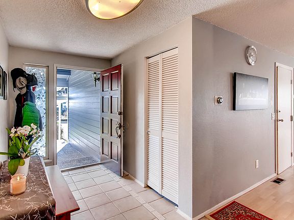 2nd image of 10248 NE 120th St